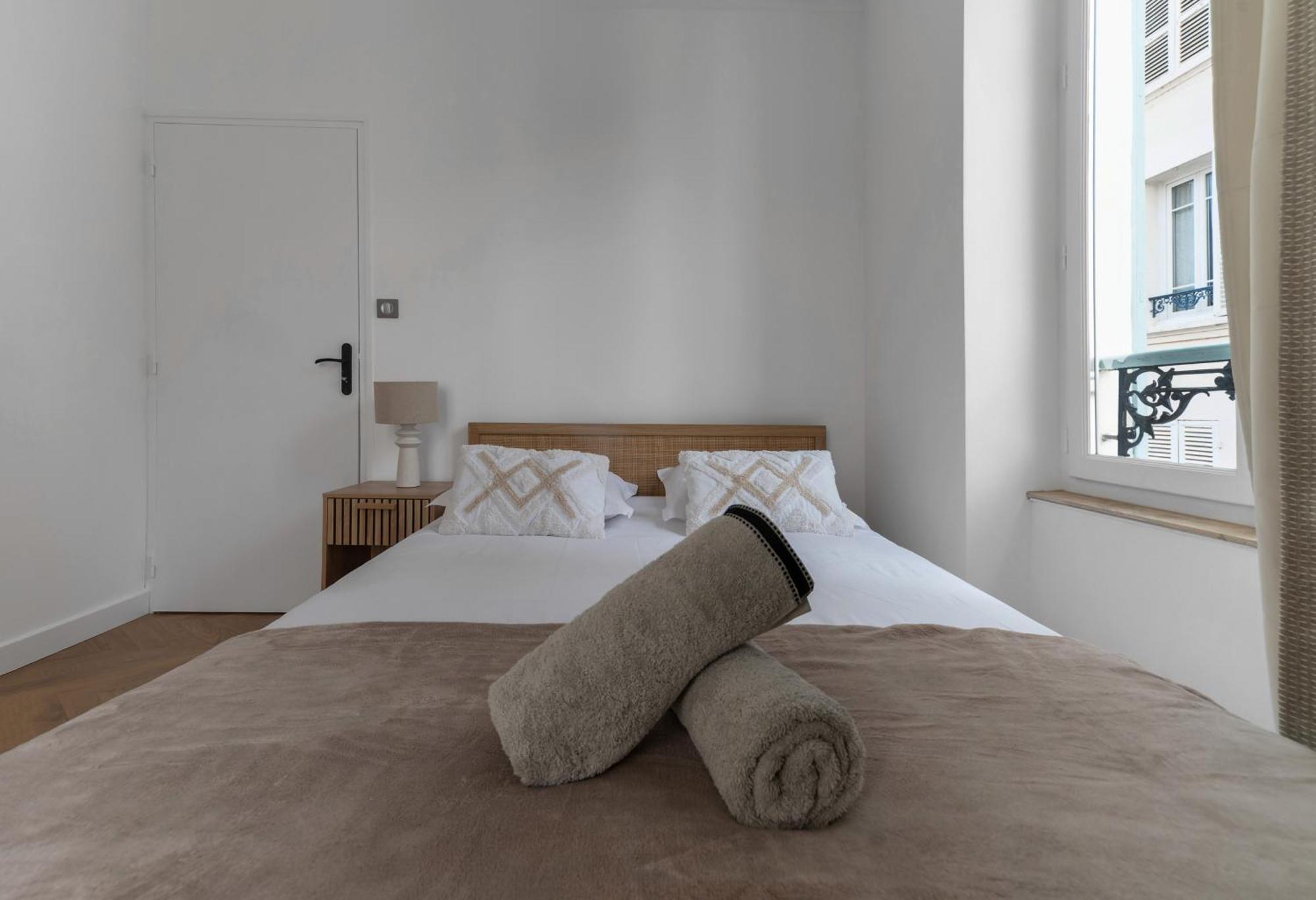 Residence Serbie - Appartements Design Et Climatises En Centre Ville Vichy Bagian luar foto