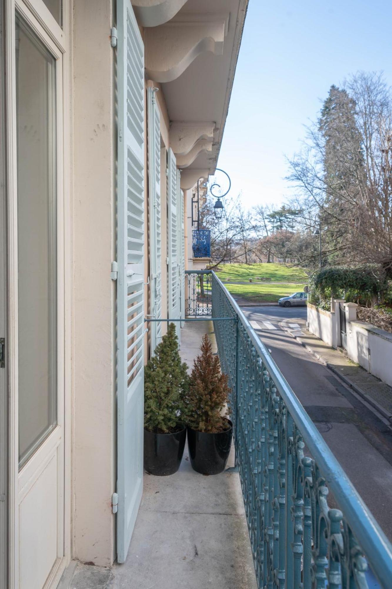 Residence Serbie - Appartements Design Et Climatises En Centre Ville Vichy Bagian luar foto